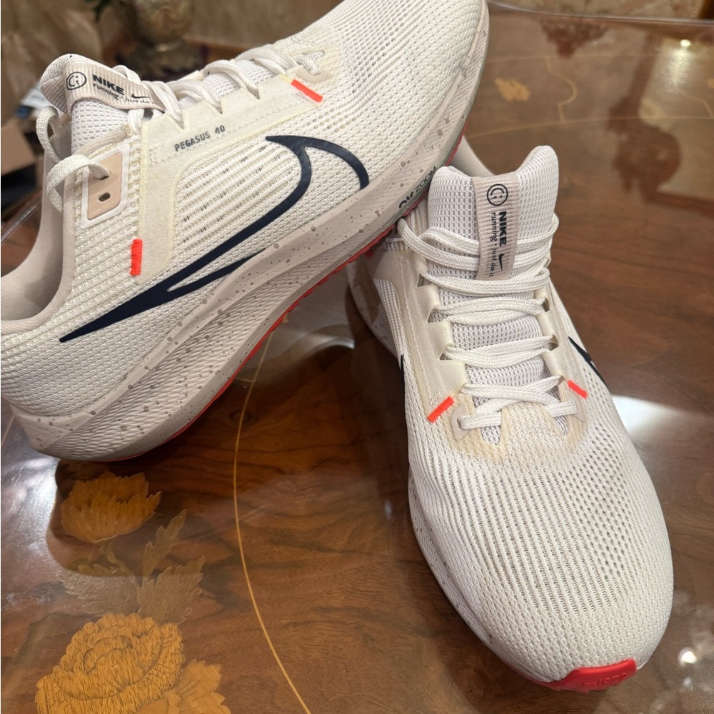 Nike Pegasus 40 Men's Road Running Shoes sneakers Sz 11.0 - Picture 4 of 16